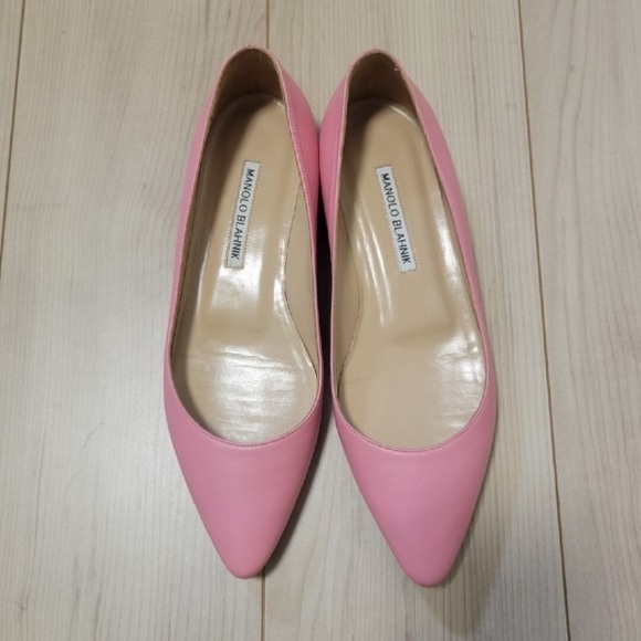 Manolo Blahnik Shoes - Manolo Blahnik Pink Heels